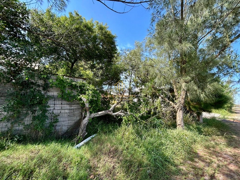Terreno na Praia de Atlântida Sul: 2ª foto da galeria de imagens do imóvel