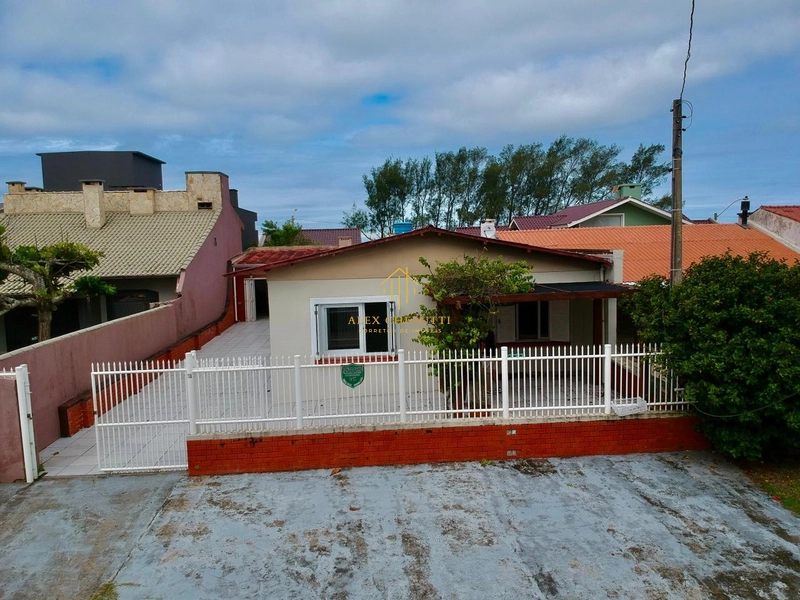 Casa na Praia de Mariápolis, 4 dormitórios: 5ª foto da galeria de imagens do imóvel