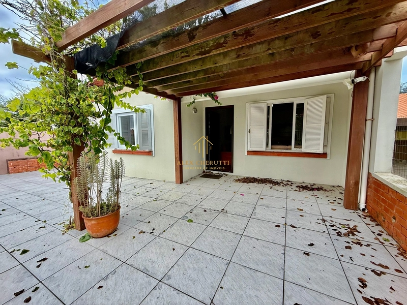 Casa na Praia de Mariápolis, 4 dormitórios: 2ª foto da galeria de imagens do imóvel