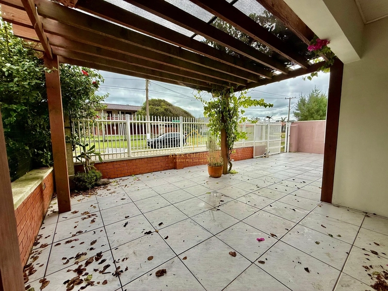 Casa na Praia de Mariápolis, 4 dormitórios: 3ª foto da galeria de imagens do imóvel