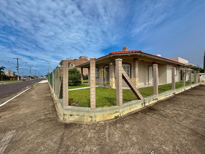 Casa na Praia de Atlântida Sul, 2 dormitórios: 9ª foto da galeria de imagens do imóvel