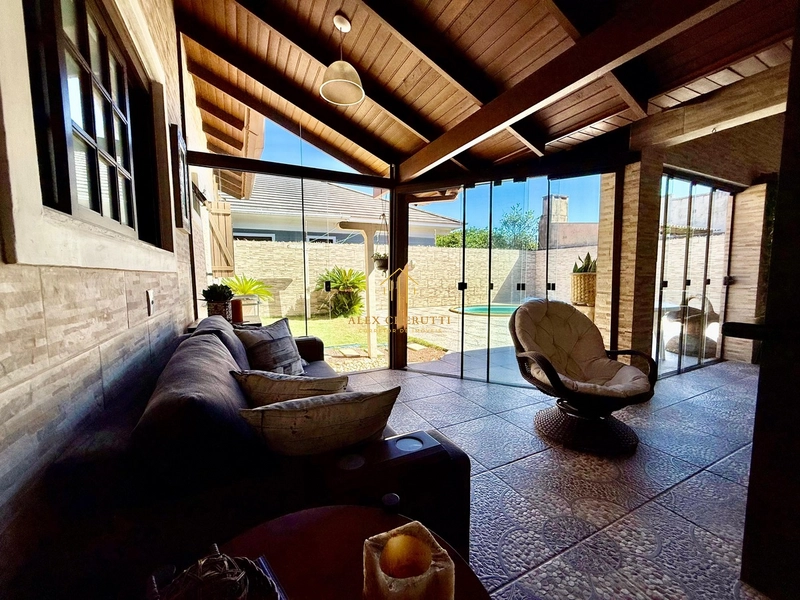 Bela casa  à venda na praia de Atlântida Sul, 3 dormitórios: 20ª foto da galeria de imagens do imóvel