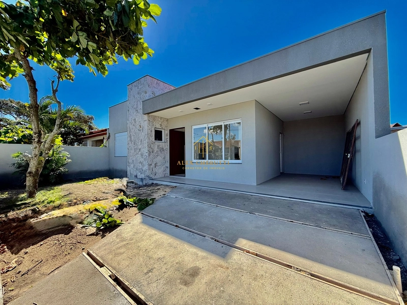 Casa nova à venda na praia de Atlântida Sul, 3 dormitórios: 1ª foto da galeria de imagens do imóvel