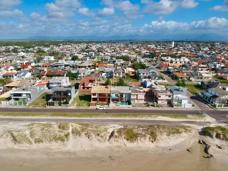 Excelente sobrado finamente mobiliado e decorado em Atlântida Sul: 9ª foto da galeria de imagens do imóvel