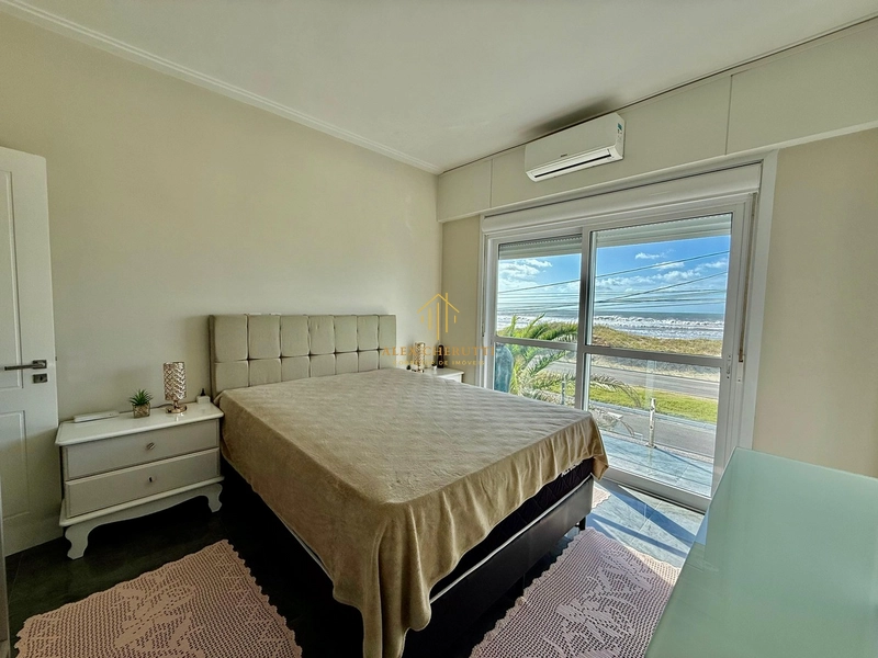 Excelente sobrado finamente mobiliado e decorado em Atlântida Sul: 36ª foto da galeria de imagens do imóvel