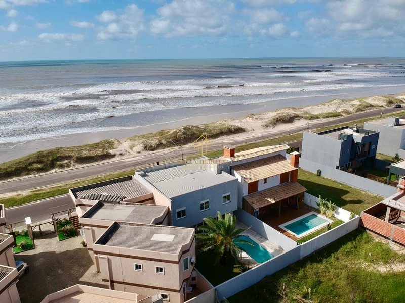 Excelente sobrado finamente mobiliado e decorado em Atlântida Sul: 12ª foto da galeria de imagens do imóvel