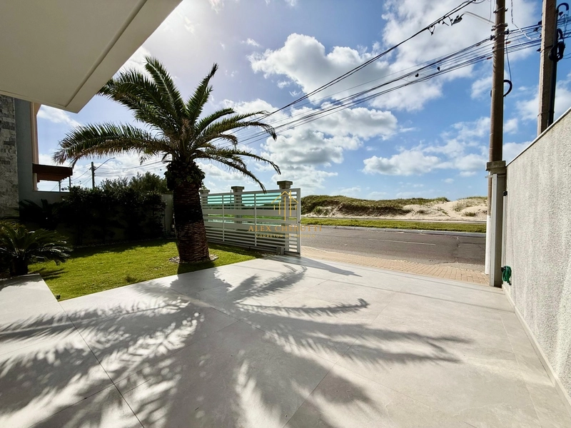 Excelente sobrado finamente mobiliado e decorado em Atlântida Sul: 7ª foto da galeria de imagens do imóvel