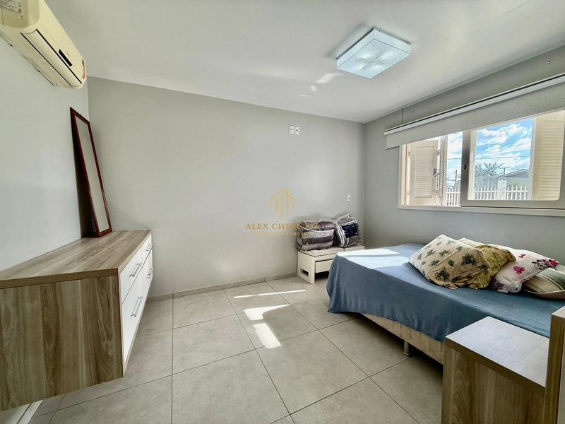 Lindo sobrado à venda em Atlântida Sul, 6 dormitórios: 21ª foto da galeria de imagens do imóvel