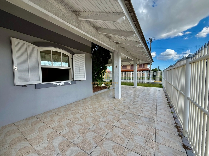 Lindo sobrado à venda em Atlântida Sul, 6 dormitórios: 5ª foto da galeria de imagens do imóvel