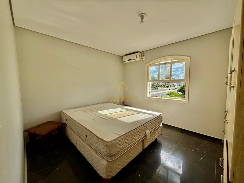 Lindo sobrado à venda em Atlântida Sul, 6 dormitórios: 19ª foto da galeria de imagens do imóvel