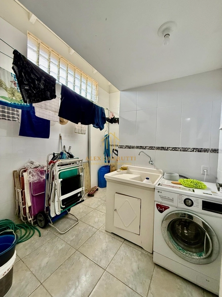 Lindo sobrado à venda em Atlântida Sul, 6 dormitórios: 32ª foto da galeria de imagens do imóvel