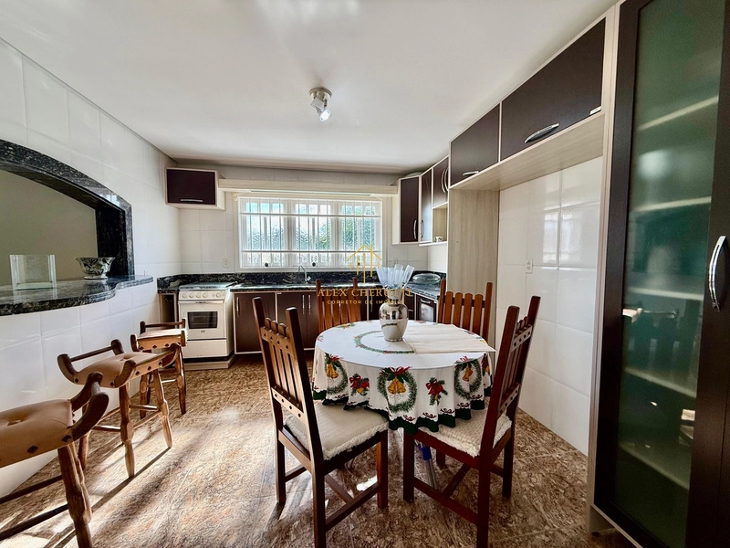 Lindo sobrado à venda em Atlântida Sul, 6 dormitórios: 10ª foto da galeria de imagens do imóvel