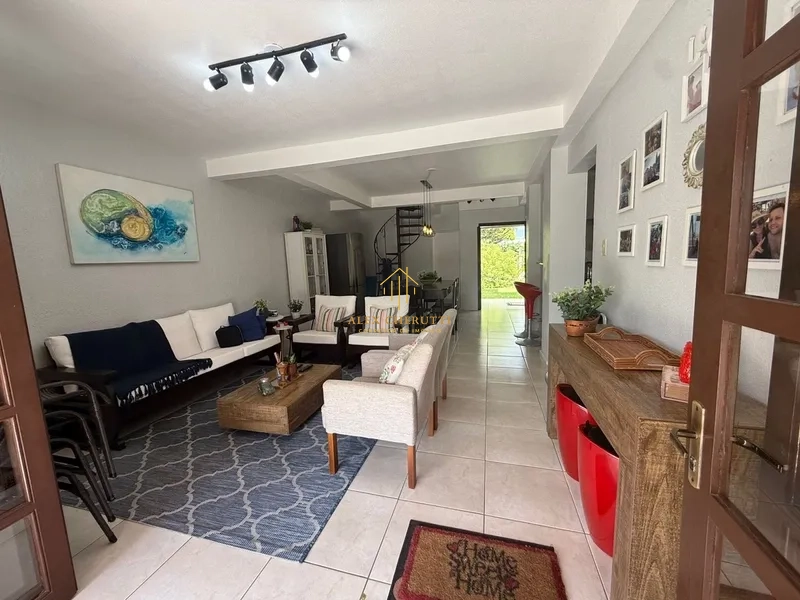 Sobrado à venda na praia de Atlântida Sul, 4 dormitórios: 9ª foto da galeria de imagens do imóvel