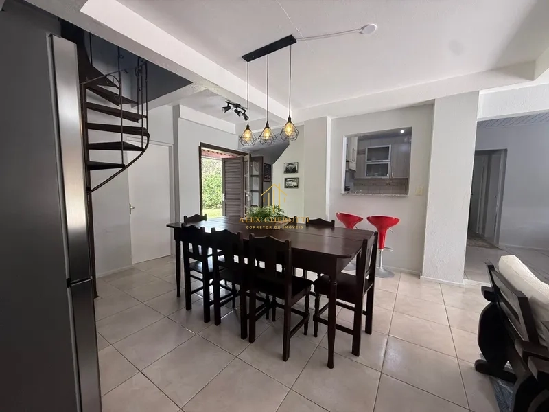 Sobrado à venda na praia de Atlântida Sul, 4 dormitórios: 12ª foto da galeria de imagens do imóvel