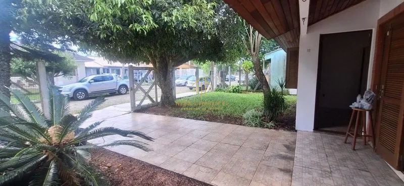 Casa à venda na praia de Atlântida Sul, 3 dormitórios: 4ª foto da galeria de imagens do imóvel