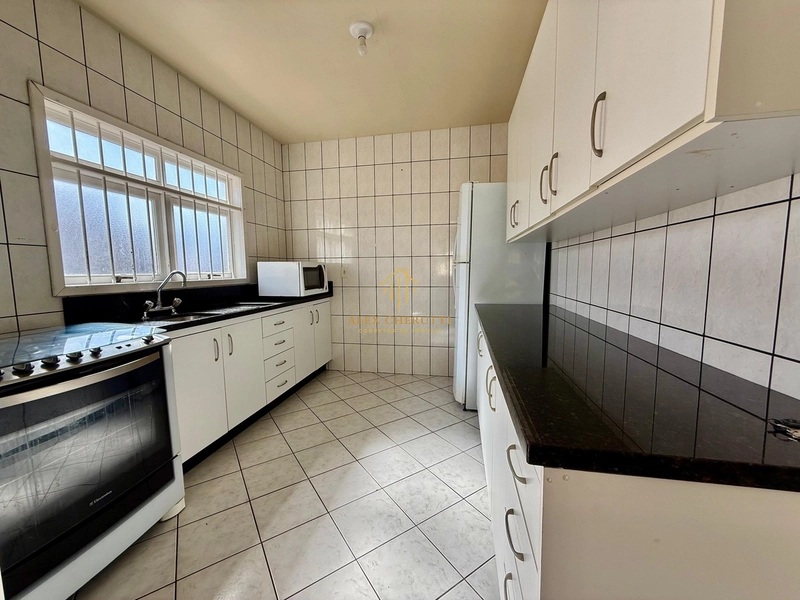 Belo sobrado à venda na praia de Atlântida Sul, 5 dormitórios: 11ª foto da galeria de imagens do imóvel