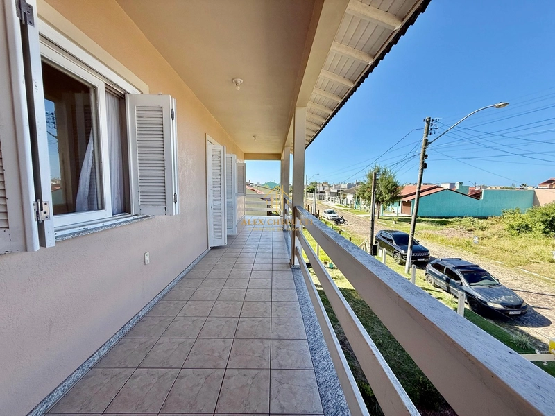 Belo sobrado à venda na praia de Atlântida Sul, 5 dormitórios: 22ª foto da galeria de imagens do imóvel