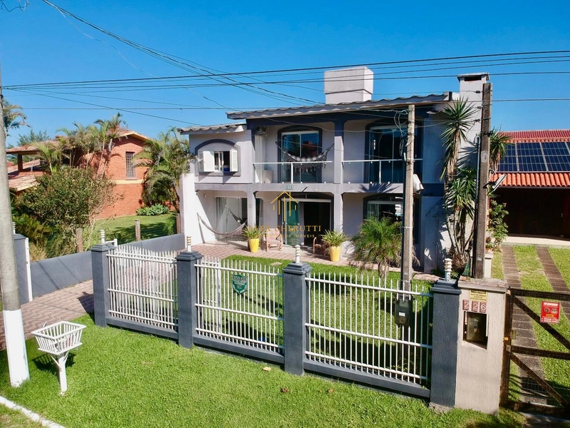 Ótima oportunidade na praia de Mariápolis, 4 dormitórios: 3ª foto da galeria de imagens do imóvel