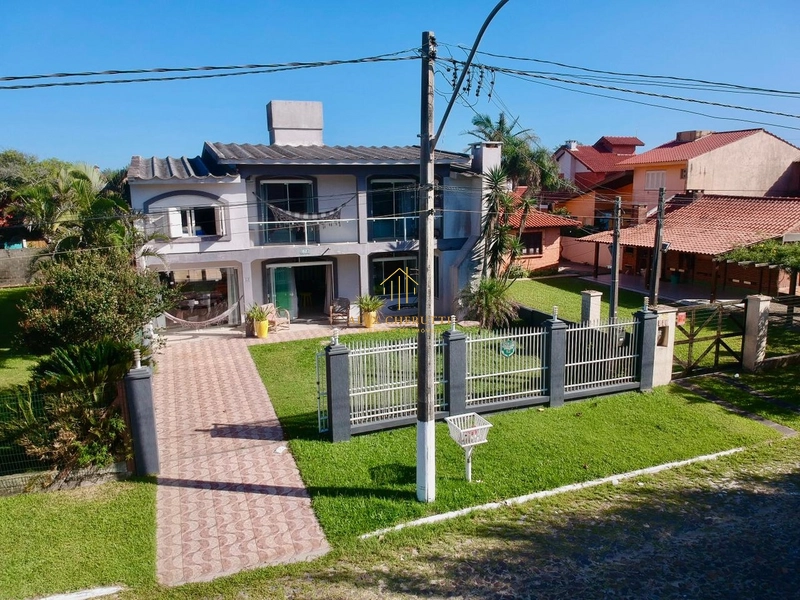 Ótima oportunidade na praia de Mariápolis, 4 dormitórios: 2ª foto da galeria de imagens do imóvel