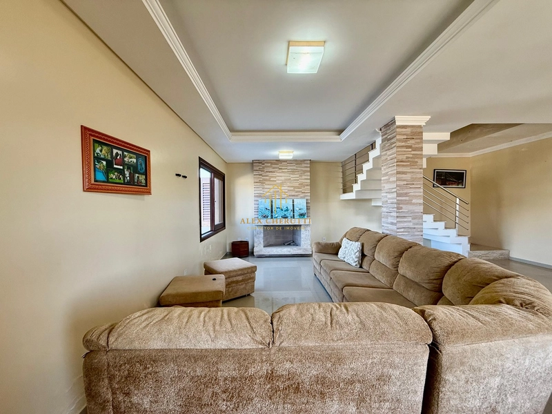 Lindo sobrado à venda em Atlântida Sul, 4 dormitrios: 11ª foto da galeria de imagens do imóvel