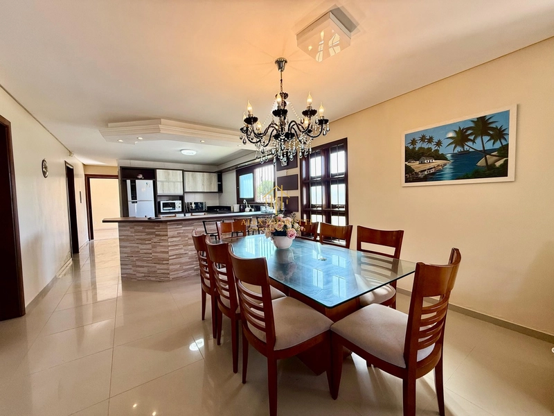 Lindo sobrado à venda em Atlântida Sul, 4 dormitrios: 15ª foto da galeria de imagens do imóvel