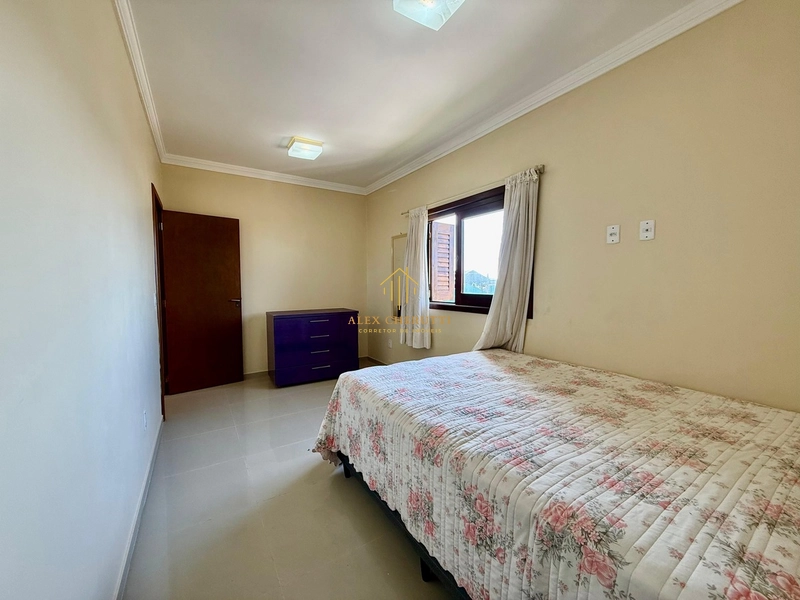 Lindo sobrado à venda em Atlântida Sul, 4 dormitrios: 27ª foto da galeria de imagens do imóvel