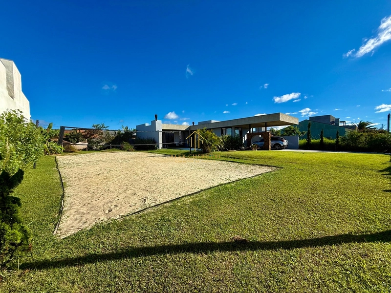 Casa com 2 terrenos à venda, 2 dormitórios: 10ª foto da galeria de imagens do imóvel