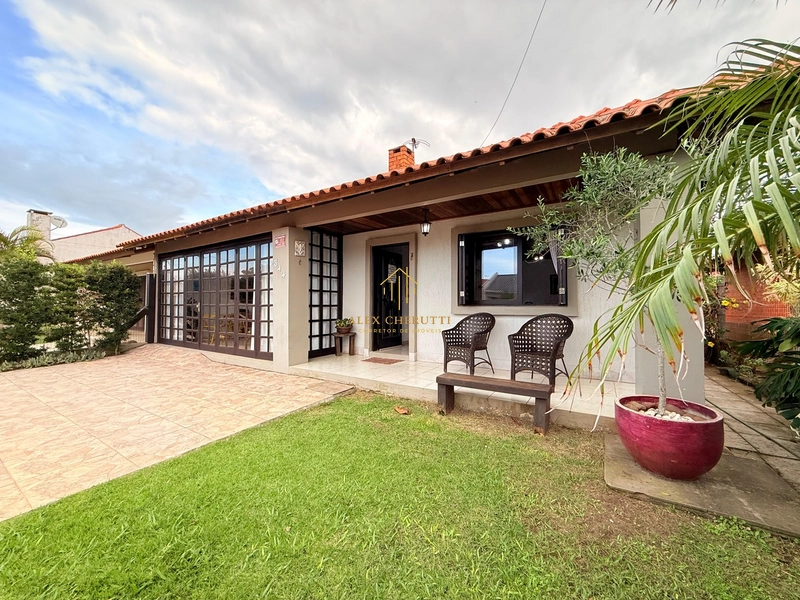 Casa à venda na praia de Mariápolis, 3 dormitórios: 2ª foto da galeria de imagens do imóvel