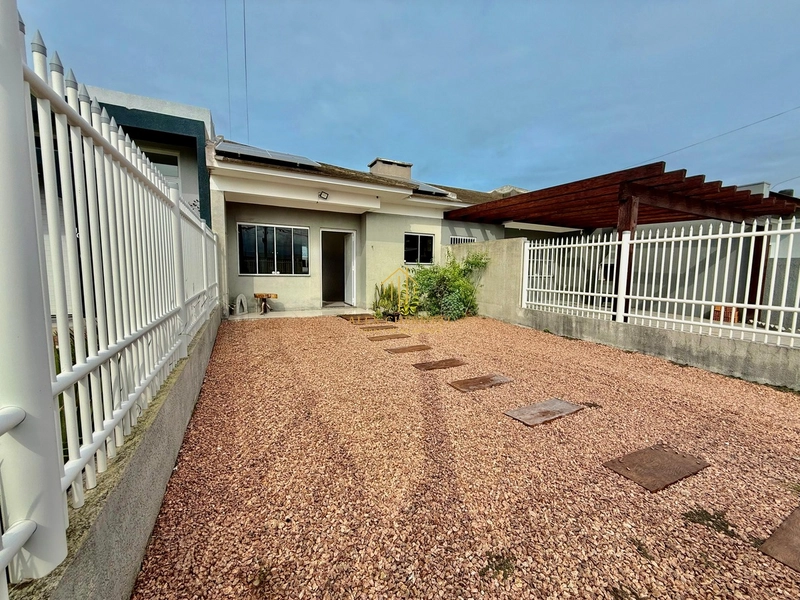 Casa geminada à venda em Rainha do Mar, 2 dormitórios: 3ª foto da galeria de imagens do imóvel