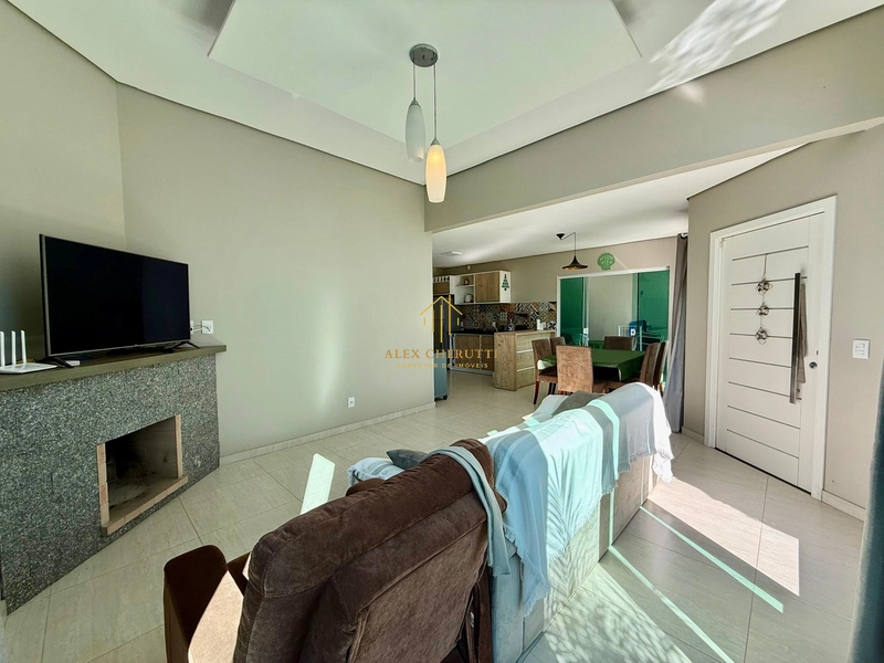 Bela casa à venda na praia de Atlântida Sul, 4 dormitórios: 7ª foto da galeria de imagens do imóvel