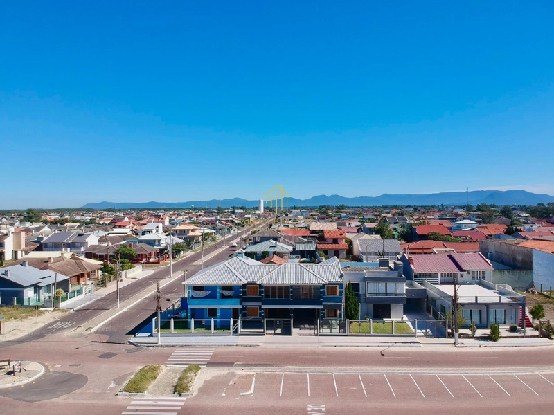 Linda casa à venda com vista para o mar em Atlântida Sul: 3ª foto da galeria de imagens do imóvel