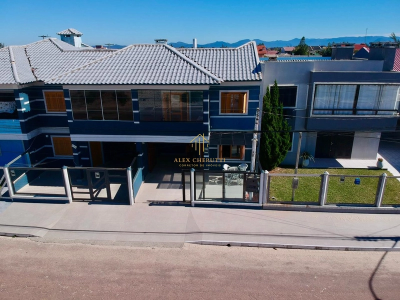 Linda casa à venda com vista para o mar em Atlântida Sul: 7ª foto da galeria de imagens do imóvel