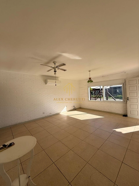 Casa à venda na praia de Rainha do Mar, 3 dormitórios: 4ª foto da galeria de imagens do imóvel