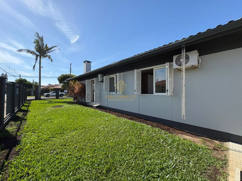 Casa à venda no centro de Xangri-lá, 3 dormitórios: 3ª foto da galeria de imagens do imóvel