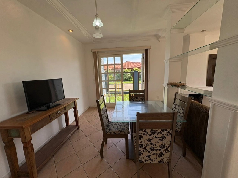 Casa à venda no centro de Xangri-lá, 3 dormitórios: 4ª foto da galeria de imagens do imóvel