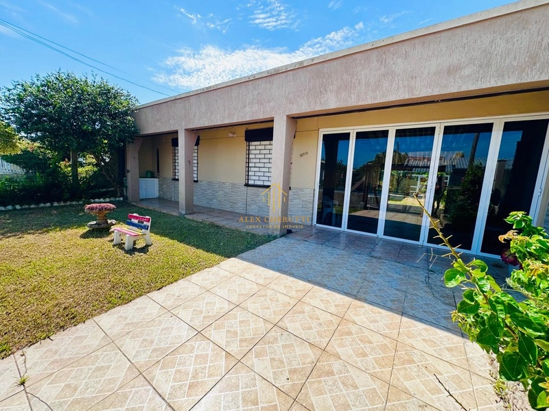 Casa à venda na praia de Atlânntida Sul, 3 dormitórios