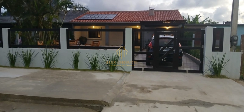 Casa em Rainha do Mar, 3 Dormitórios: 4ª foto da galeria de imagens do imóvel