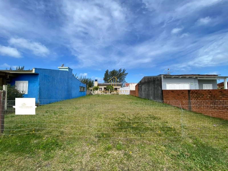 Terreno em Praia de Atlântida Sul: 3ª foto da galeria de imagens do imóvel