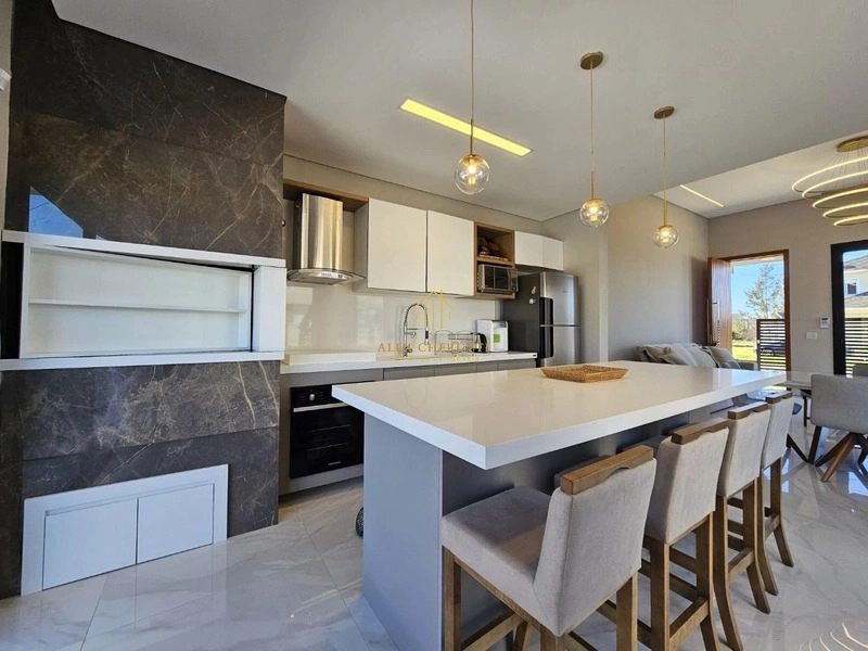 Bela casa em Atlântida Sul: 8ª foto da galeria de imagens do imóvel