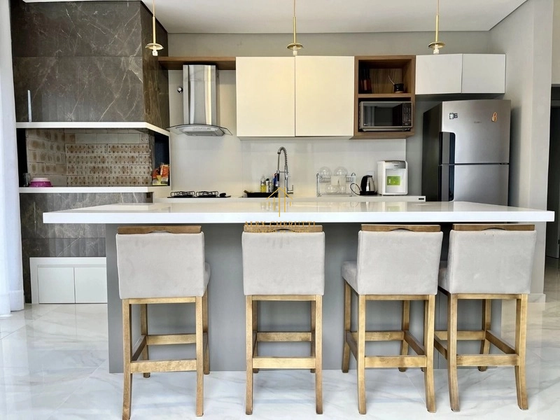 Bela casa em Atlântida Sul: 9ª foto da galeria de imagens do imóvel