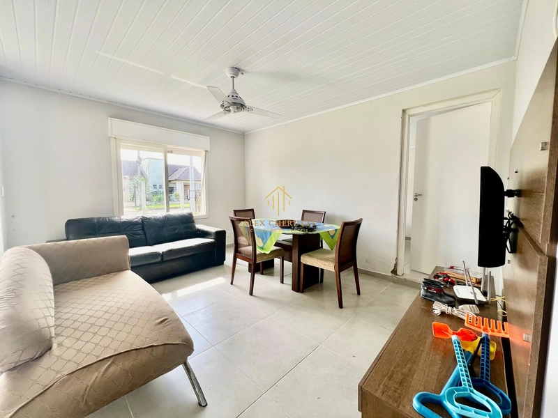 Casa na Praia de Atlântida Sul, 3 dormitórios: 5ª foto da galeria de imagens do imóvel