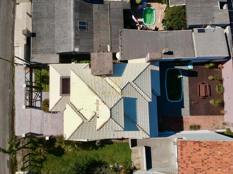 Belíssima casa em Capão da Canoa: 42ª foto da galeria de imagens do imóvel