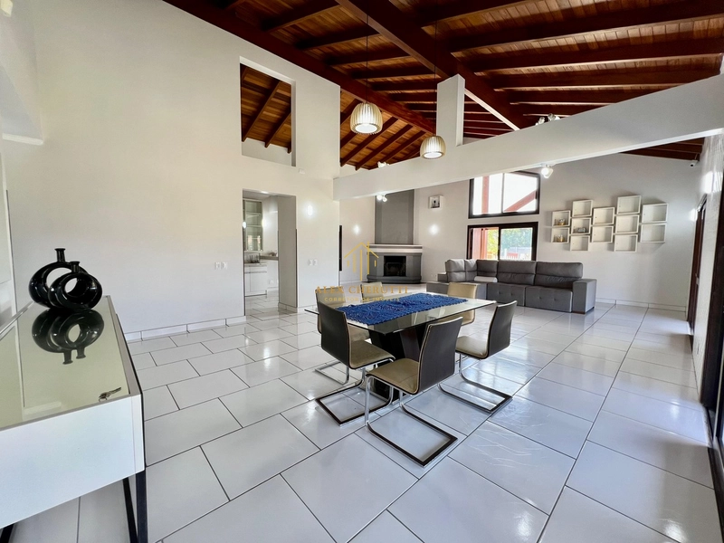 Linda casa na praia de Arpoador: 15ª foto da galeria de imagens do imóvel
