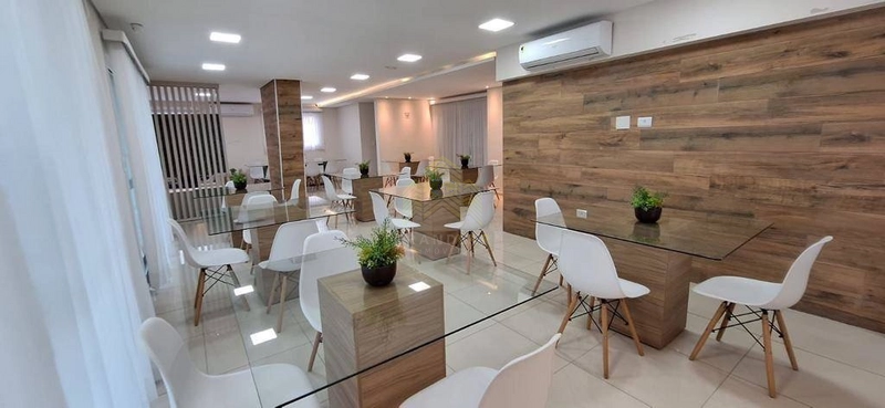 Apartamento 2 dorm. c/ 1 suíte, decorado, por R$599 mil no Forte: 23ª foto da galeria de imagens do imóvel
