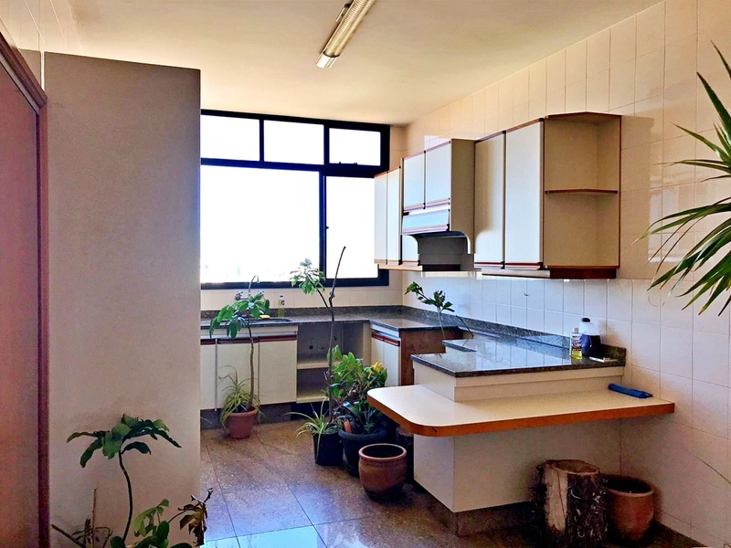 Apartamento Alto Padrão à Venda no Edifício Anita Garibaldi: 2ª foto da galeria de imagens do imóvel