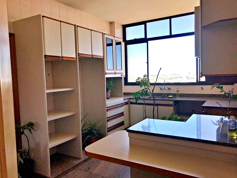 Apartamento Alto Padrão à Venda no Edifício Anita Garibaldi: 1ª foto da galeria de imagens do imóvel