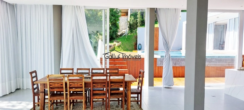 Casa com 5/4, cinco suítes, Condomínio em Sambaqui - Florianópolis, SC: 10ª foto da galeria de imagens do imóvel