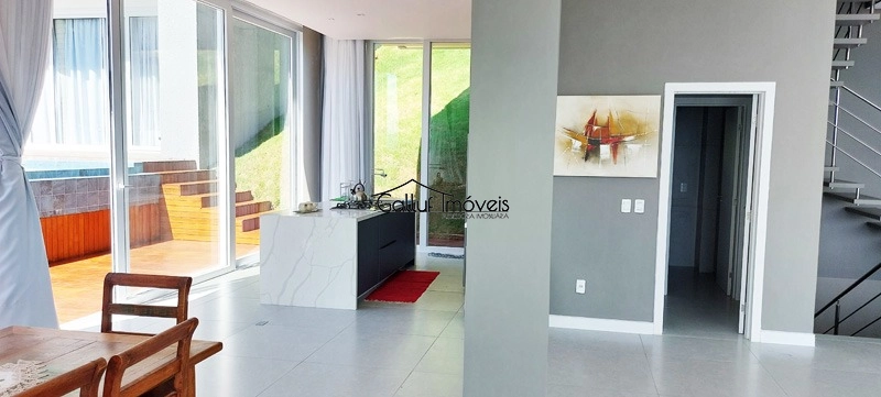 Casa com 5/4, cinco suítes, Condomínio em Sambaqui - Florianópolis, SC: 9ª foto da galeria de imagens do imóvel