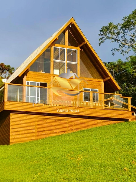 Chalé mobiliado em Alfredo Wagner, com 4.144m² de terreno: 1ª foto da galeria de imagens do imóvel