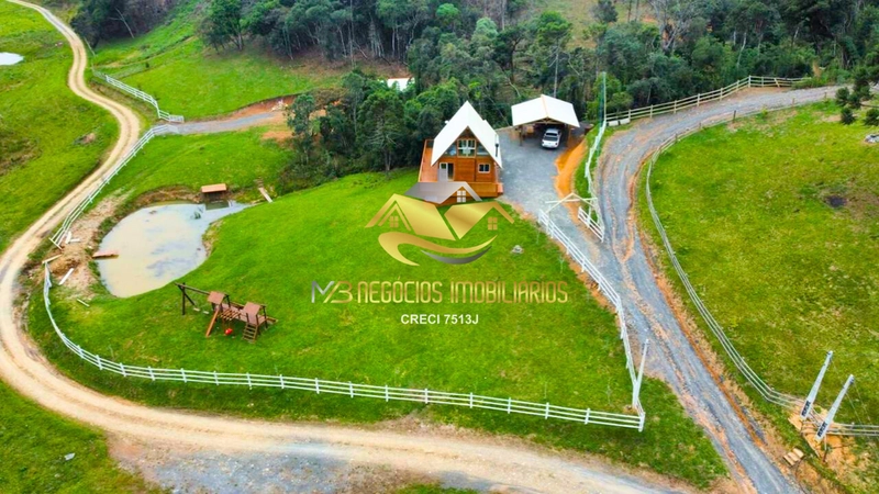 Chalé mobiliado em Alfredo Wagner, com 4.144m² de terreno: 3ª foto da galeria de imagens do imóvel